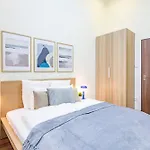 - New - Large Appartement *