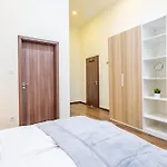 - New - Large Appartement *