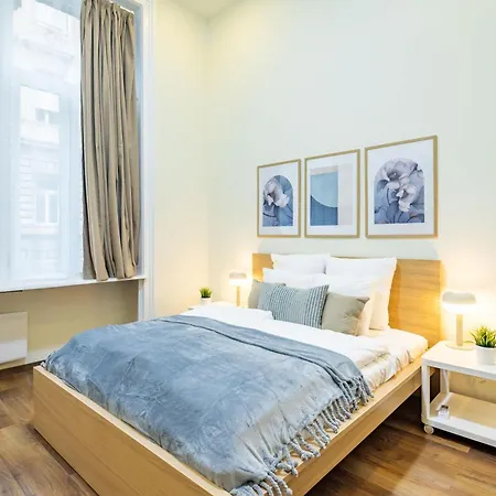 - New - Large Apartman *
