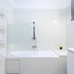- New - Large Apartament *